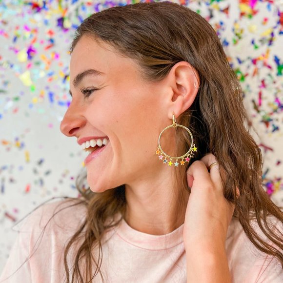 Kendra Scott Sloane Star Open Frame Earrings - Picture 5 of 7